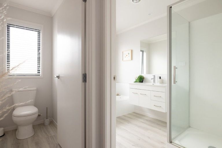 Photo of property in 4 Foley Grove, Pyes Pa, Tauranga, 3110