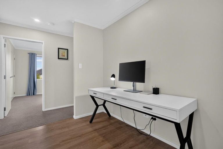 Photo of property in 40 Boocock Crescent, Orewa, 0931
