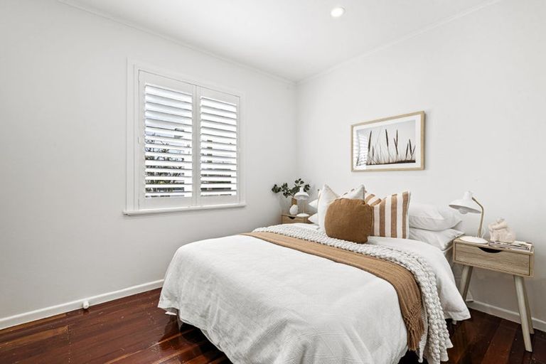 Photo of property in 1/22 Sydney Street, Hauraki, Auckland, 0622