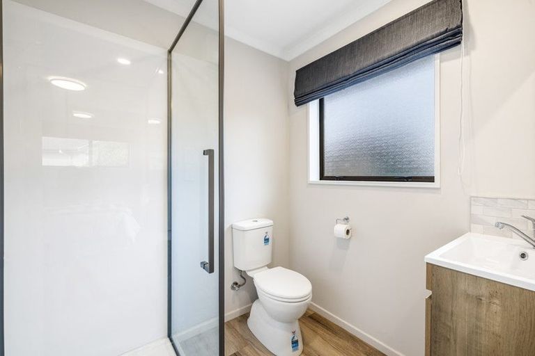 Photo of property in 121 Prestons Road, Redwood, Christchurch, 8051