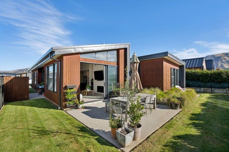 Photo of property in 13 Campbell Road, Wanaka, 9305