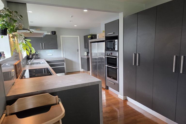 Photo of property in 15 Lees Road, Strowan, Christchurch, 8052