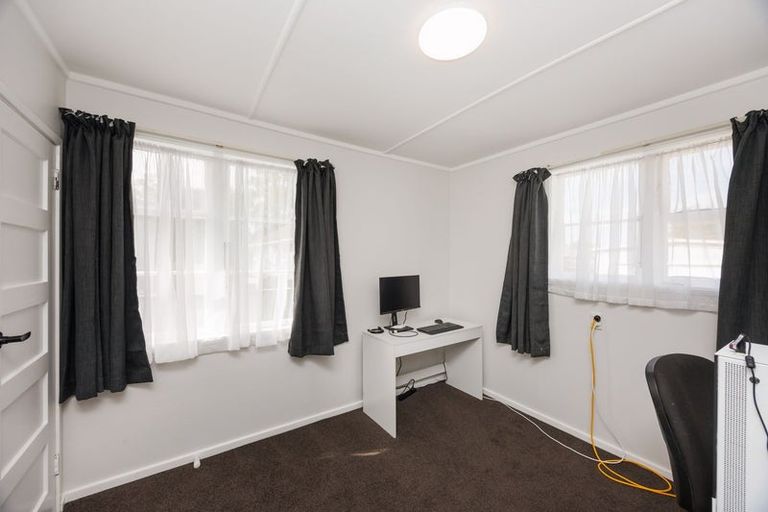 Photo of property in 32 Poole Street, Feilding, 4702