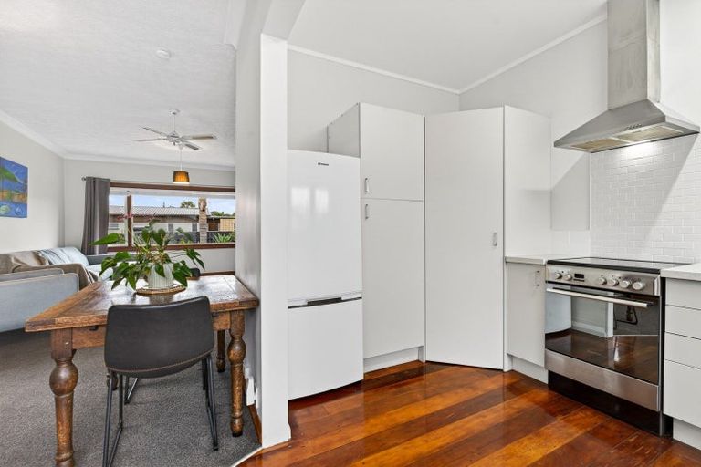 Photo of property in 8 Anzac Avenue, Onekawa, Napier, 4110