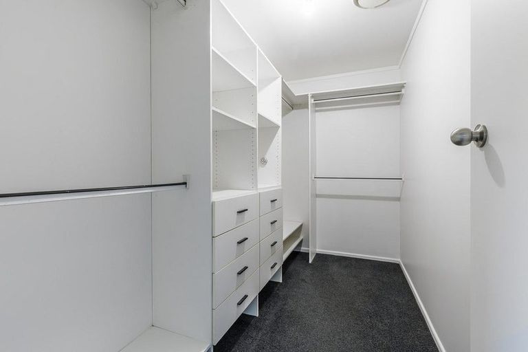 Photo of property in 44 Kahu Road, Paremata, Porirua, 5024