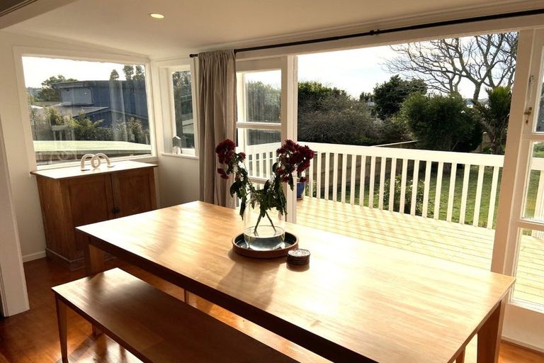 Photo of property in 12 Washington Avenue, Snells Beach, 0920