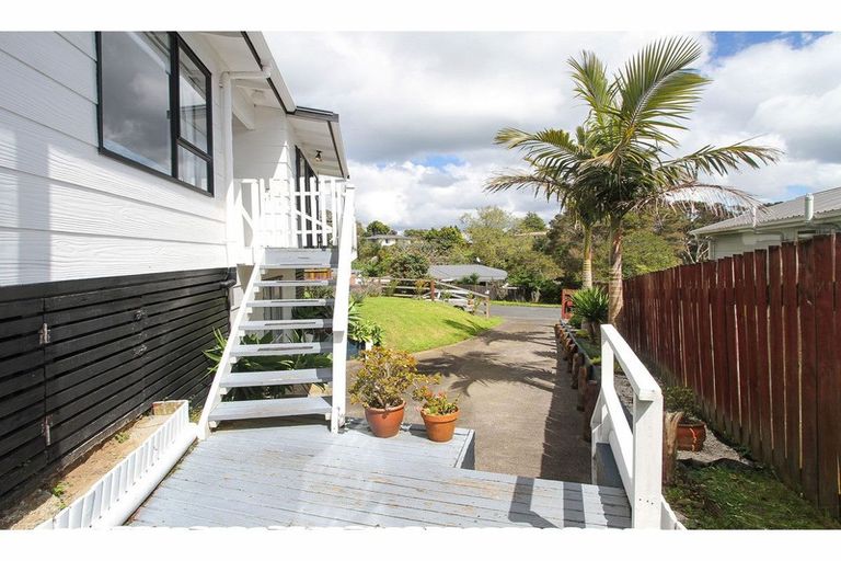 Photo of property in 2a Ranch Avenue, Beach Haven, Auckland, 0626