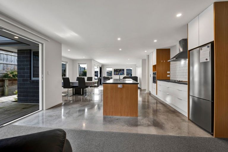 Photo of property in 61 Cyrus Street, Whalers Gate, New Plymouth, 4310