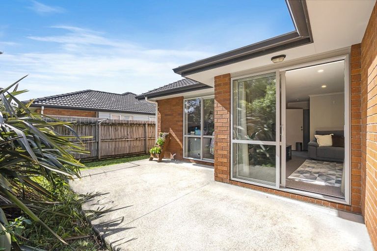 Photo of property in 55b Matipo Road, Te Atatu Peninsula, Auckland, 0610