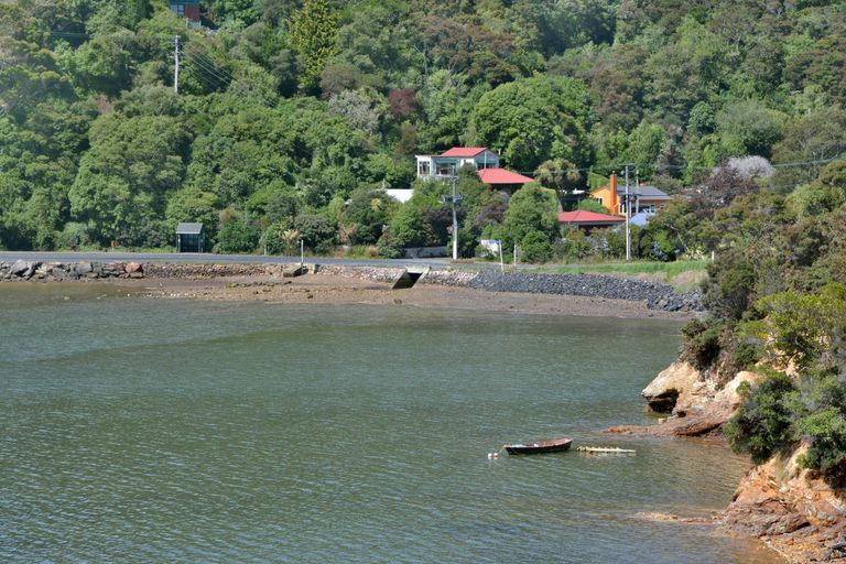 Photo of property in 2 Bacon Street, Broad Bay, Dunedin, 9014