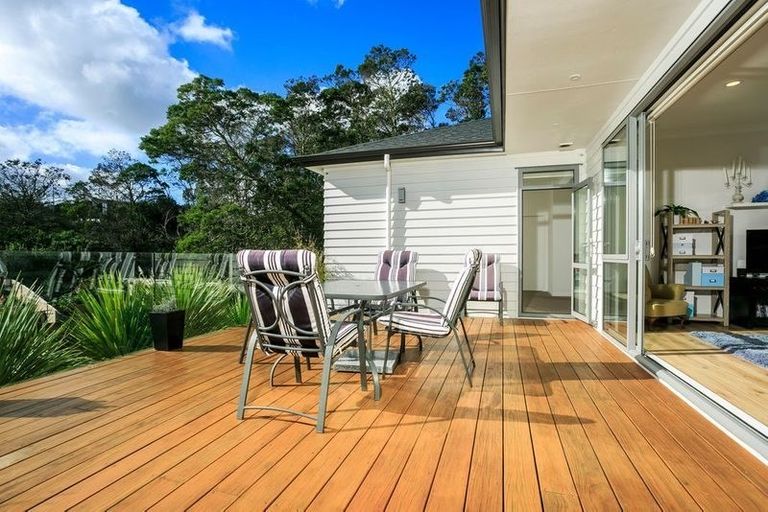 Photo of property in 106 Admirals Court Drive, Greenhithe, Auckland, 0632