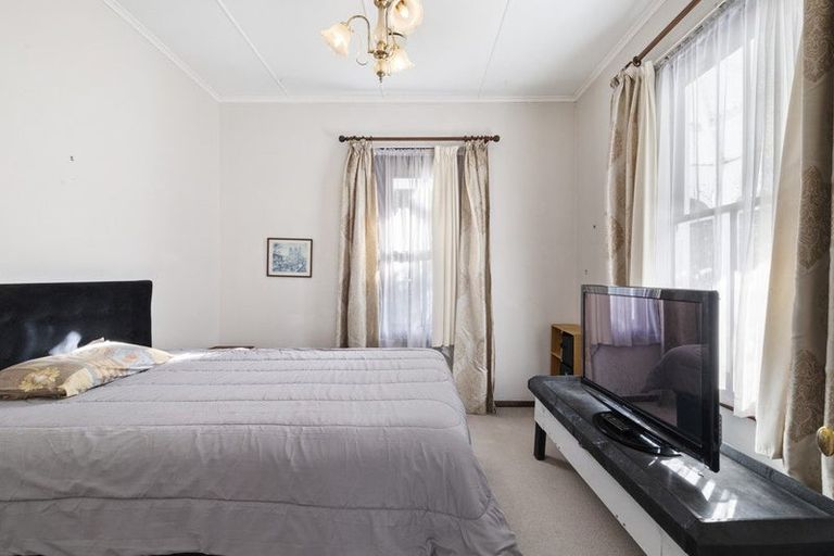 Photo of property in 21 Princes Street, Pukekohe, 2120