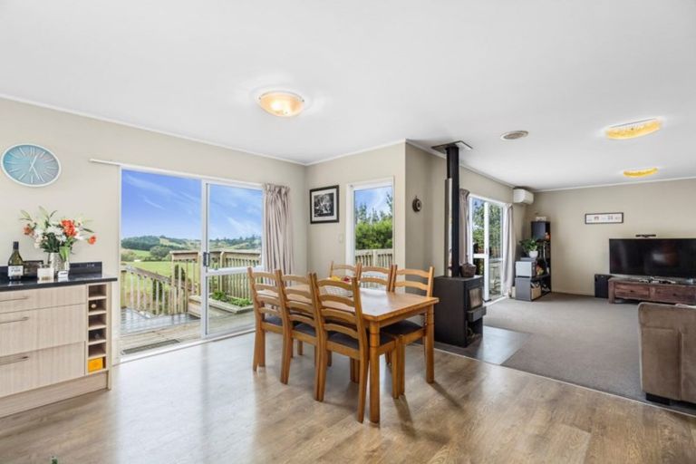 Photo of property in 233 Whitehills Road, Waitoki, Silverdale, 0994