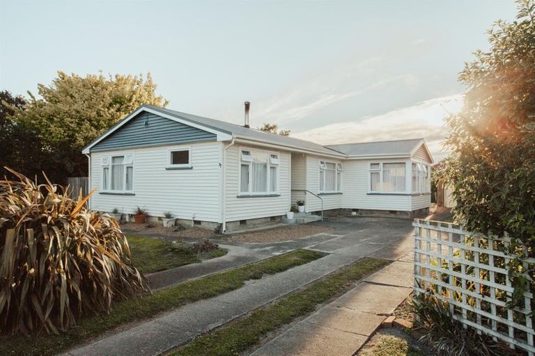 Photo of property in 77 West Belt, Rangiora, 7400