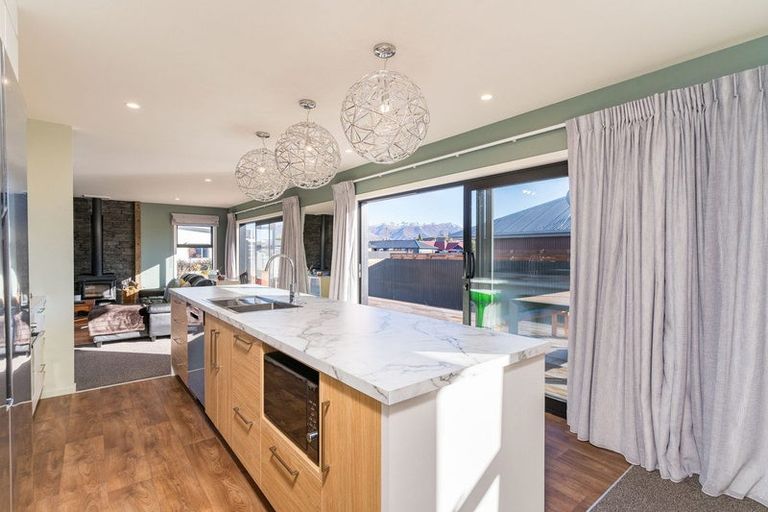 Photo of property in 5 Unwin Place, Twizel, 7901