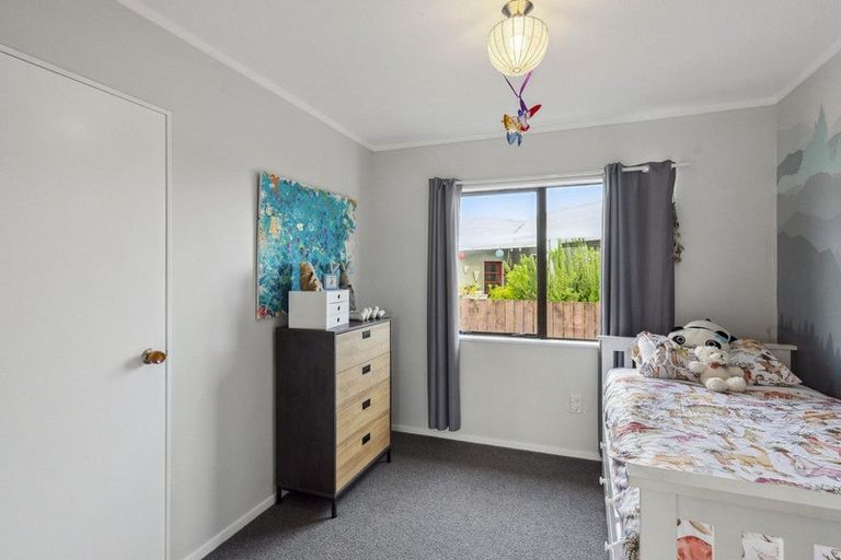 Photo of property in 5 Palmer Court, Paraparaumu, 5032