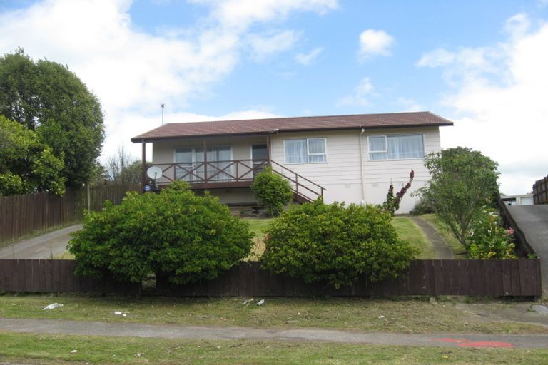 Photo of property in 20 Moncrieff Avenue, Clendon Park, Auckland, 2103