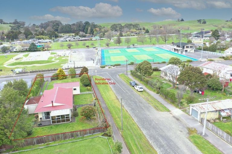 Photo of property in 17 Kiwi Street, Pahiatua, 4910