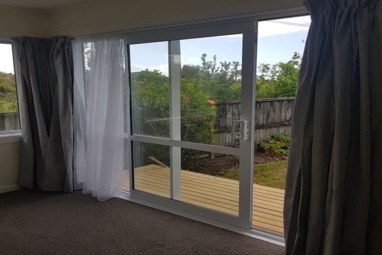 Photo of property in 150 One Tree Point Road, One Tree Point, 0118