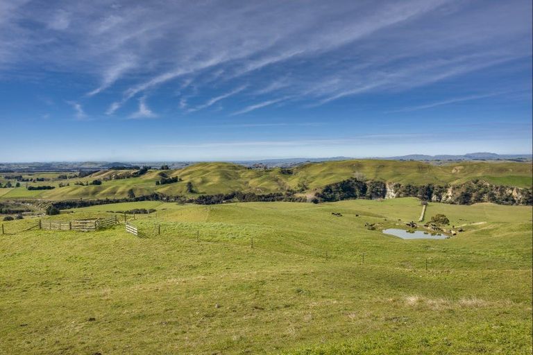 Photo of property in 1233 Kereru Road, Maraekakaho, Hastings, 4171