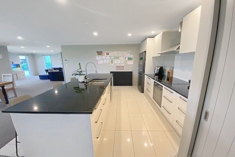 Photo of property in 2 Binyon Place, Rolleston, 7614