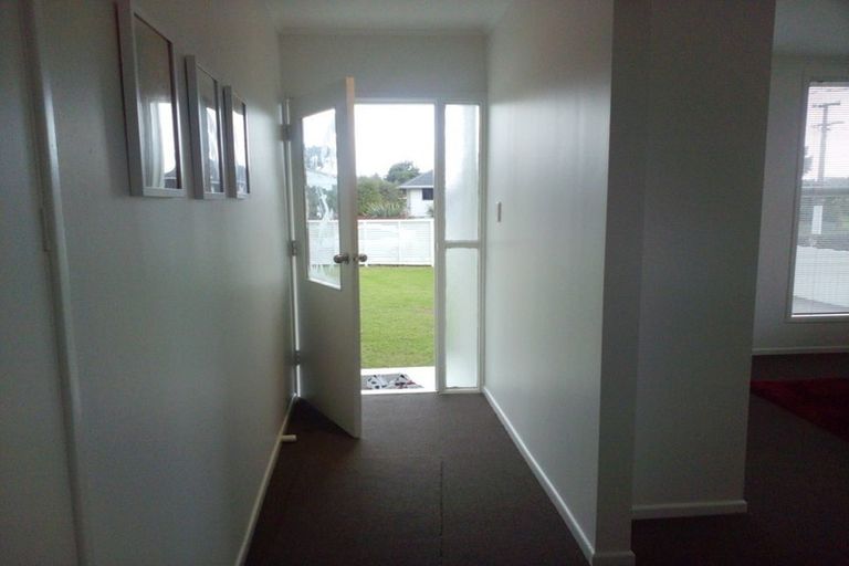 Photo of property in 1/43 Blake Road, Mangere East, Auckland, 2024