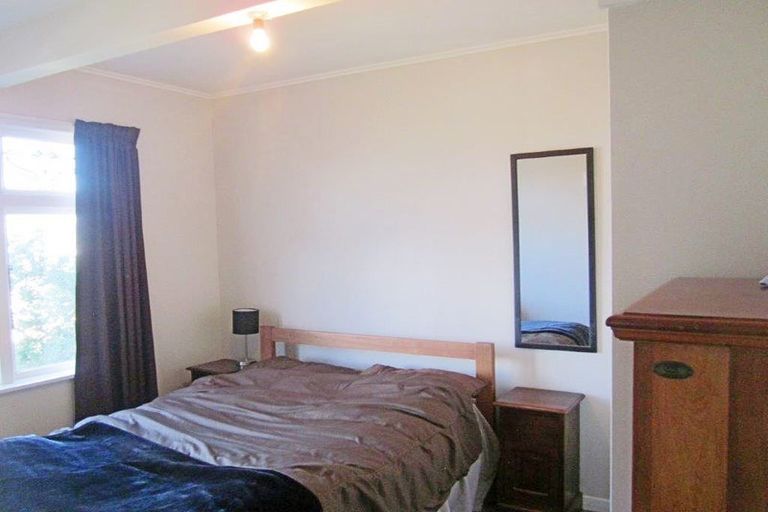 Photo of property in 14 Imperial Terrace, Melrose, Wellington, 6022