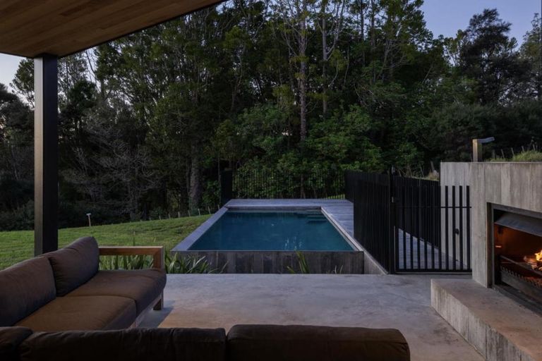 Photo of property in 22 Bishop Lane, Tawharanui Peninsula, Matakana, 0986