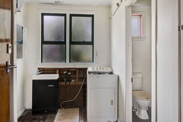 Photo of property in 33 Ngatai Street, Manaia, 4612