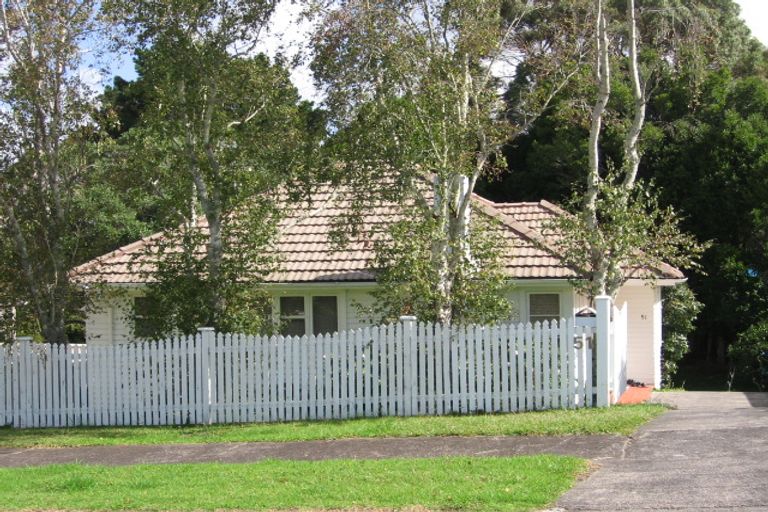 Photo of property in 51 Covil Avenue, Te Atatu South, Auckland, 0610