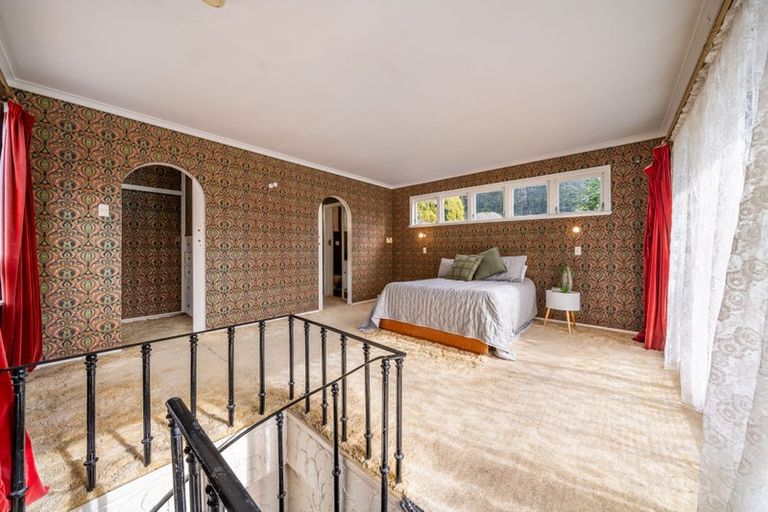 Photo of property in 99 Pinehaven Road, Pinehaven, Upper Hutt, 5019