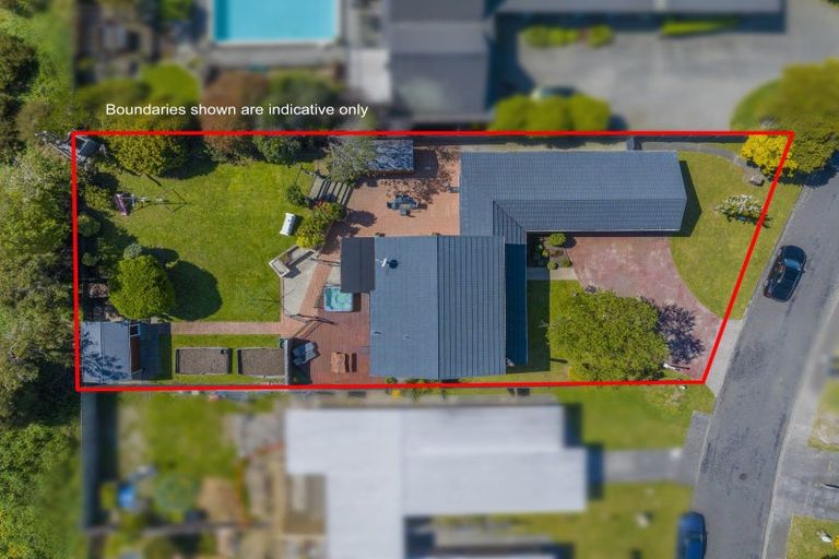 Photo of property in 35 Callender Terrace, Paraparaumu Beach, Paraparaumu, 5032