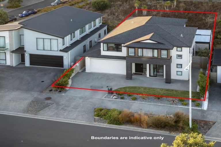 Photo of property in 10 Tawatawa Street, Long Bay, Auckland, 0630