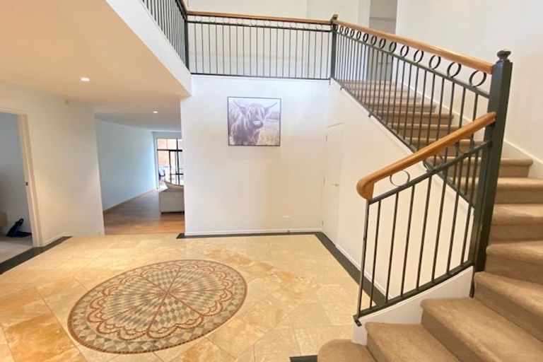 Photo of property in 11 Manor Park, Sunnyhills, Auckland, 2010