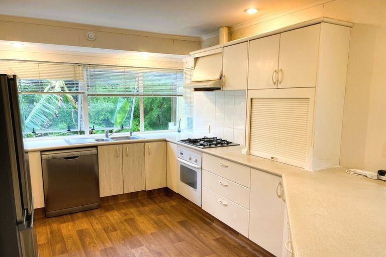 Photo of property in 23 Bronte Place, Somerville, Auckland, 2014