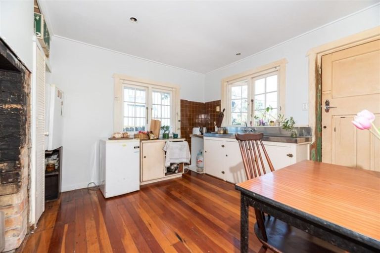 Photo of property in 119 Mcleod Road, Te Atatu South, Auckland, 0610