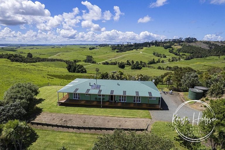 Photo of property in 703c Tinopai Road, Tinopai, Matakohe, 0593