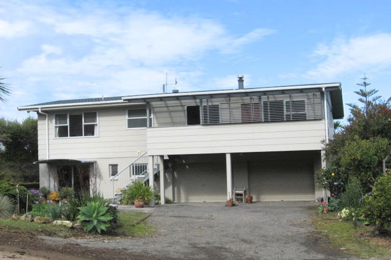 Photo of property in 241 Paku Drive, Tairua, 3508