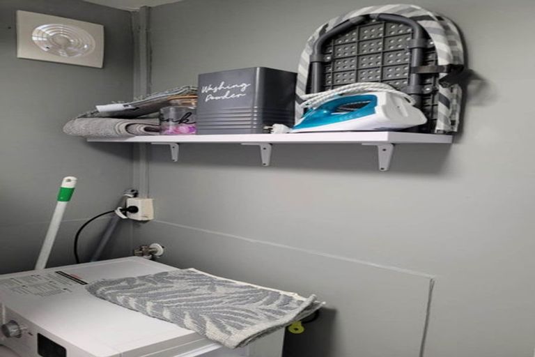 Photo of property in 3 Mcfaddens Road, St Albans, Christchurch, 8052