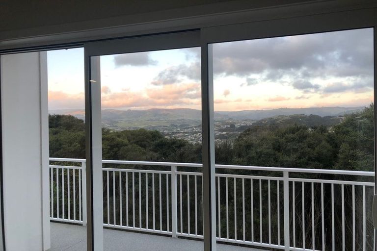 Photo of property in 14 Tai Lane, Whitby, Porirua, 5024