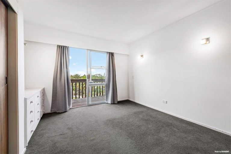 Photo of property in 43 Spence Road, Henderson, Auckland, 0612