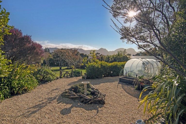 Photo of property in 2313 Takaka-collingwood Highway, Collingwood, 7073