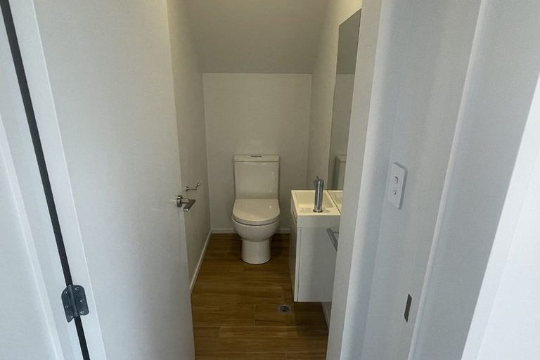 Photo of property in 4/111 Osborne Street, Waltham, Christchurch, 8011