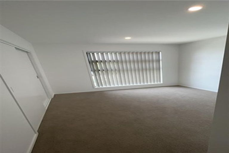 Photo of property in 148 Mcleod Road, Te Atatu South, Auckland, 0610