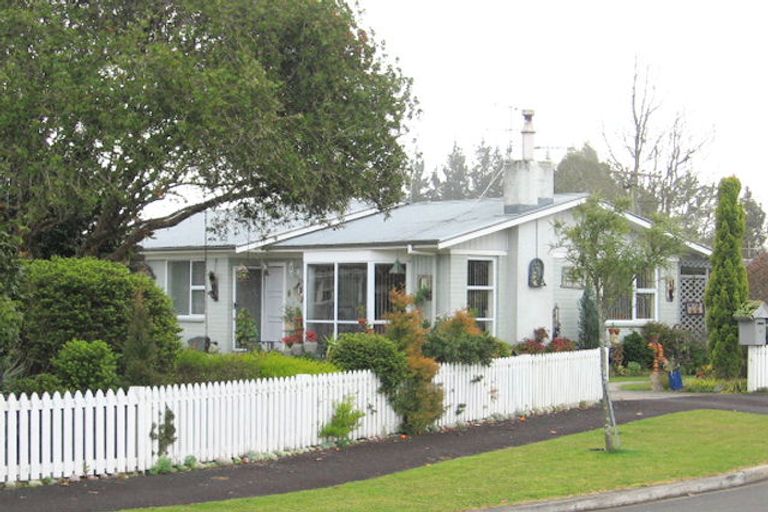 Photo of property in 43 Tomin Road, Glenview, Hamilton, 3206