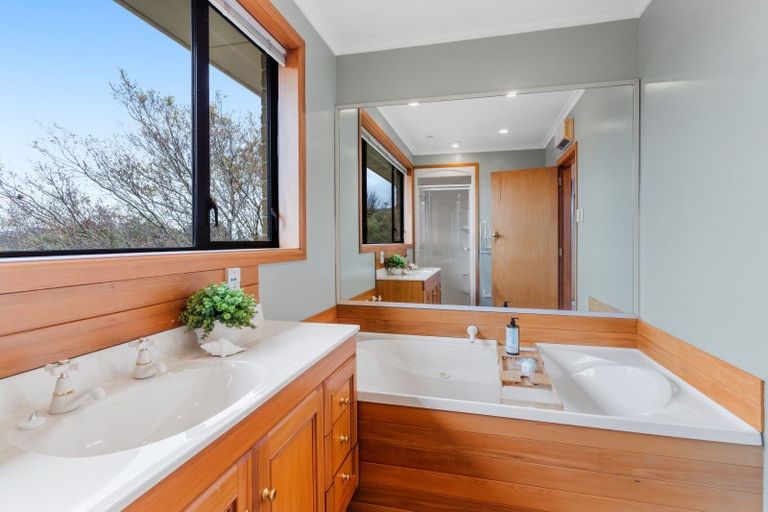 Photo of property in 135 Balmacewen Road, Wakari, Dunedin, 9010