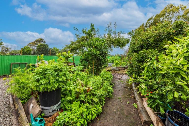 Photo of property in 243 State Highway 2, Clive, 4102