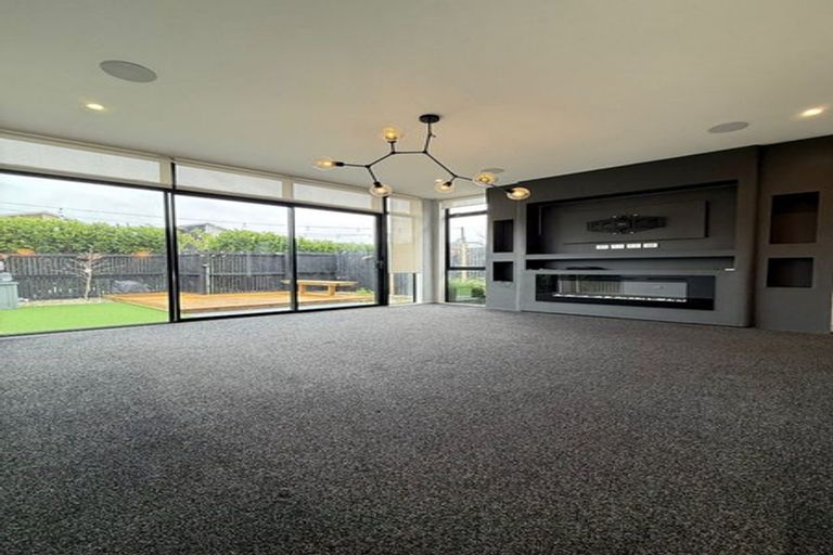 Photo of property in 3 Courage Road, Papakura, 2110