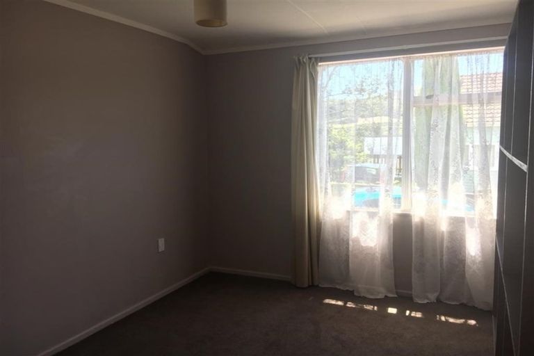 Photo of property in 13 Clapham Grove, Stokes Valley, Lower Hutt, 5019