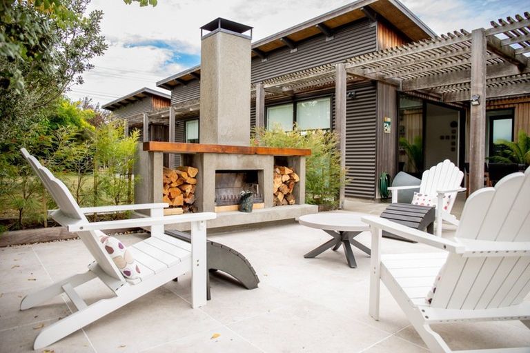 Photo of property in 84a Naples Street, Martinborough, 5711